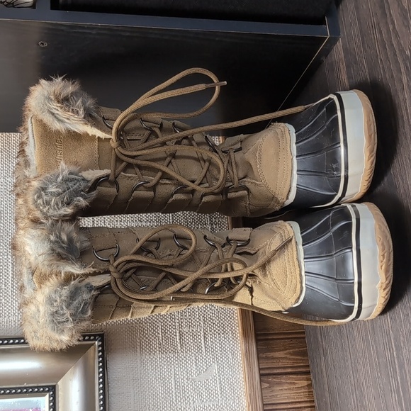 Northside Kathmandu Tan Suede Duck Boot Faux Fur Lined Size 9 - Picture 2 of 7